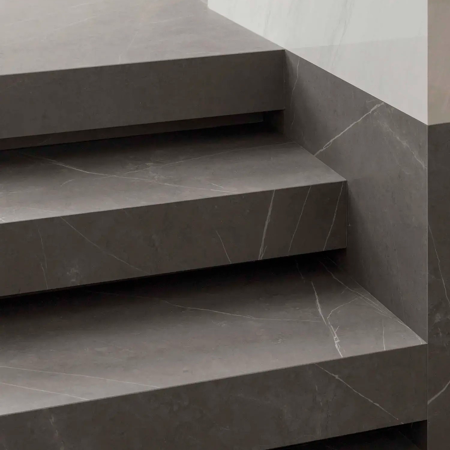 Liem Grey - Image 3